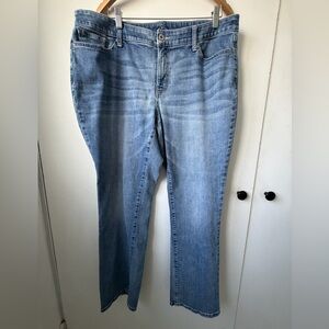 St. John’s Bay Straight Leg Jeans 16W Medium Wash Classic Fit
